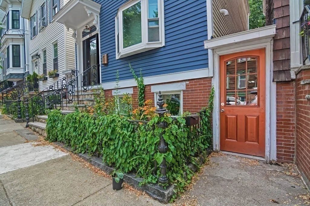 1 bed, 1 bath apartment for rent at 12 Linden Unit 1, South Boston — photo 20 of 26