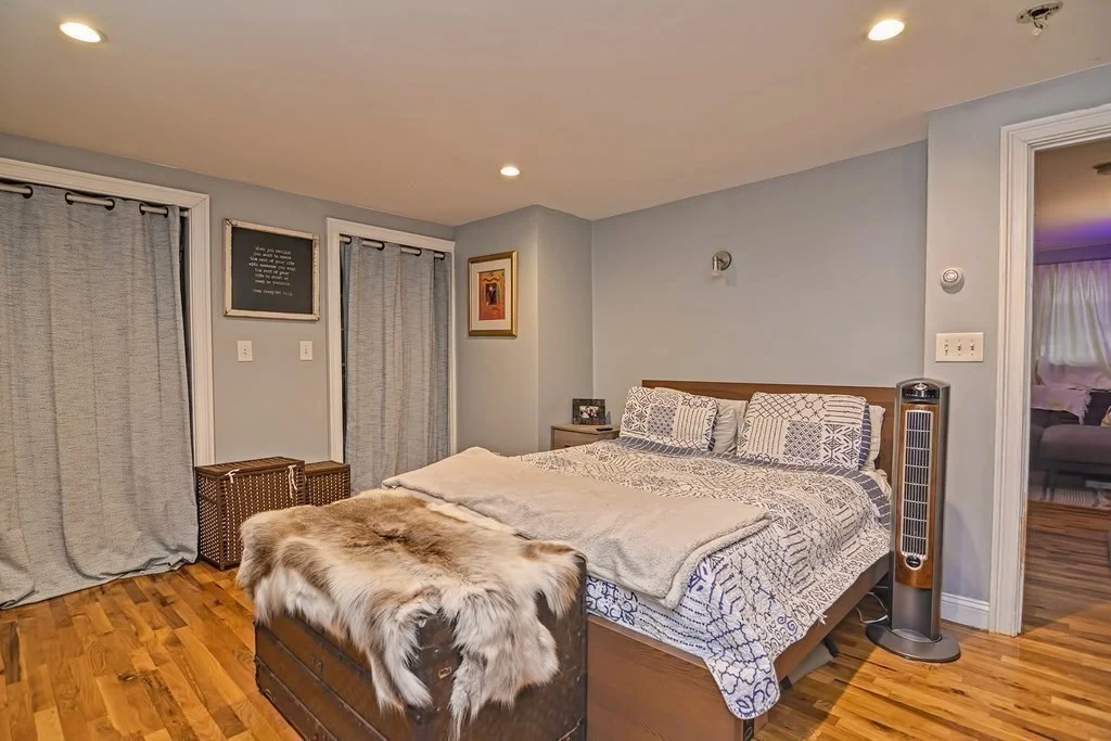 1 bed, 1 bath apartment for rent at 12 Linden Unit 1, South Boston — photo 1 of 26
