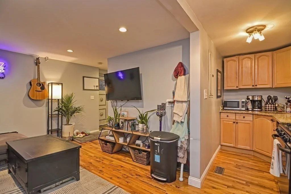 1 bed, 1 bath apartment for rent at 12 Linden Unit 1, South Boston — photo 12 of 26
