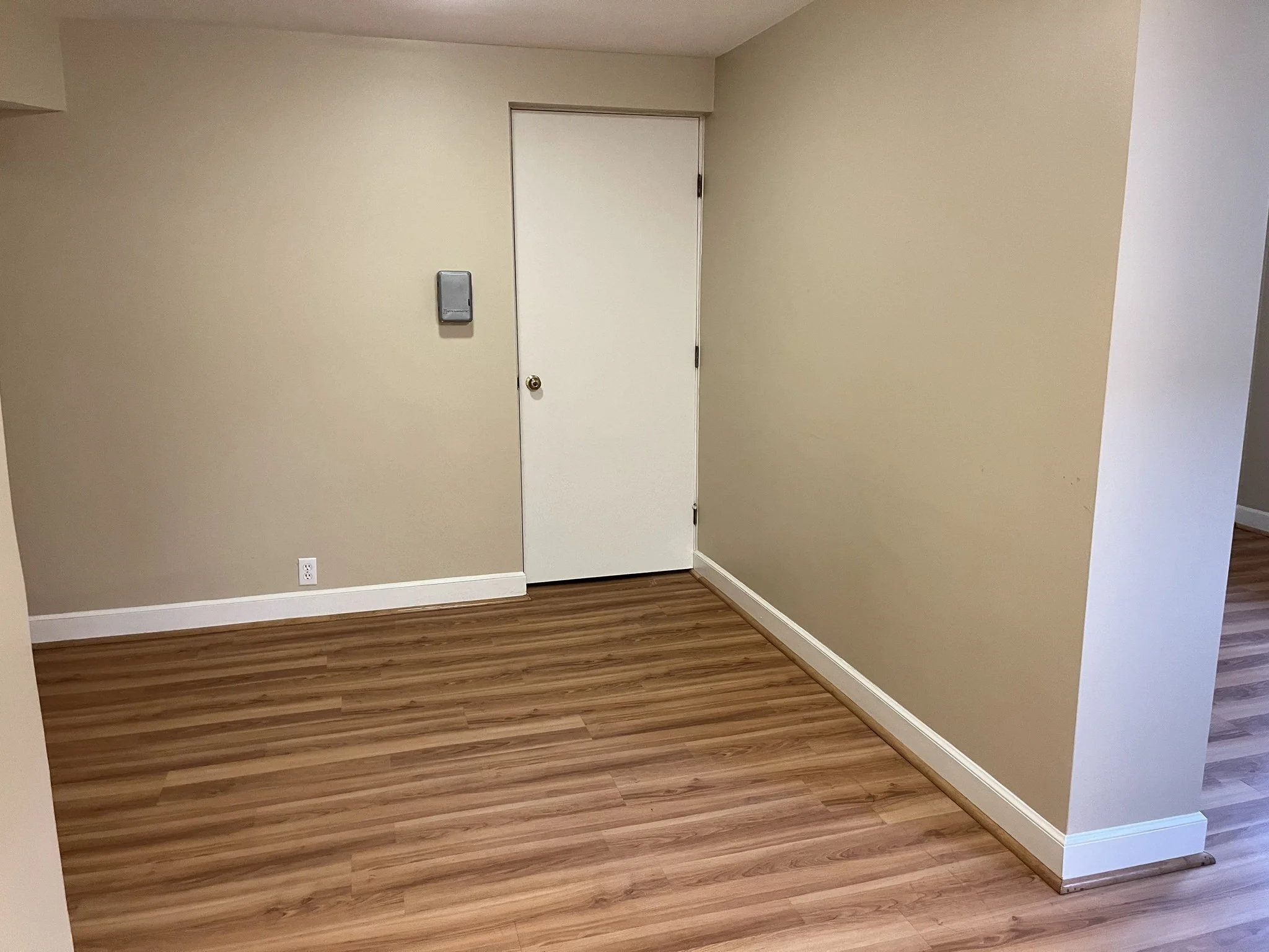 2 bed, 2 bath apartment for rent at 12 Lois Unit 12, Lexington — photo 5 of 14