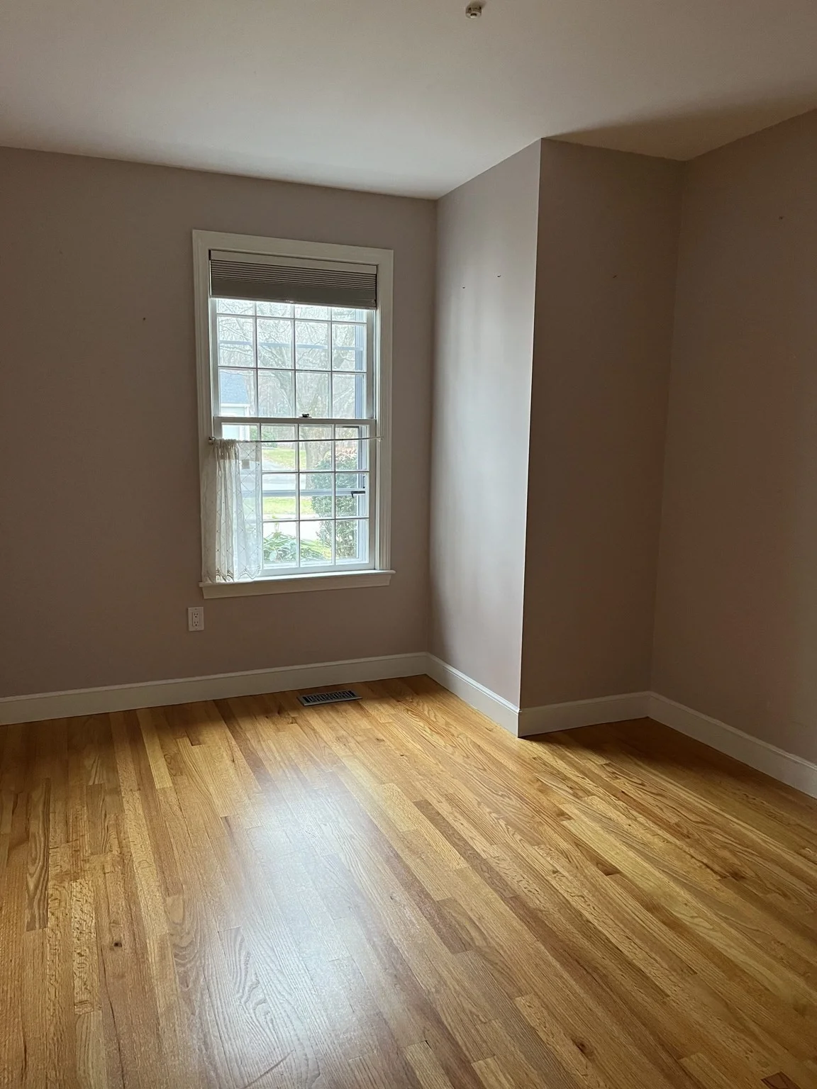 2 bed, 2 bath apartment for rent at 12 Lois Unit 12, Lexington — photo 14 of 14