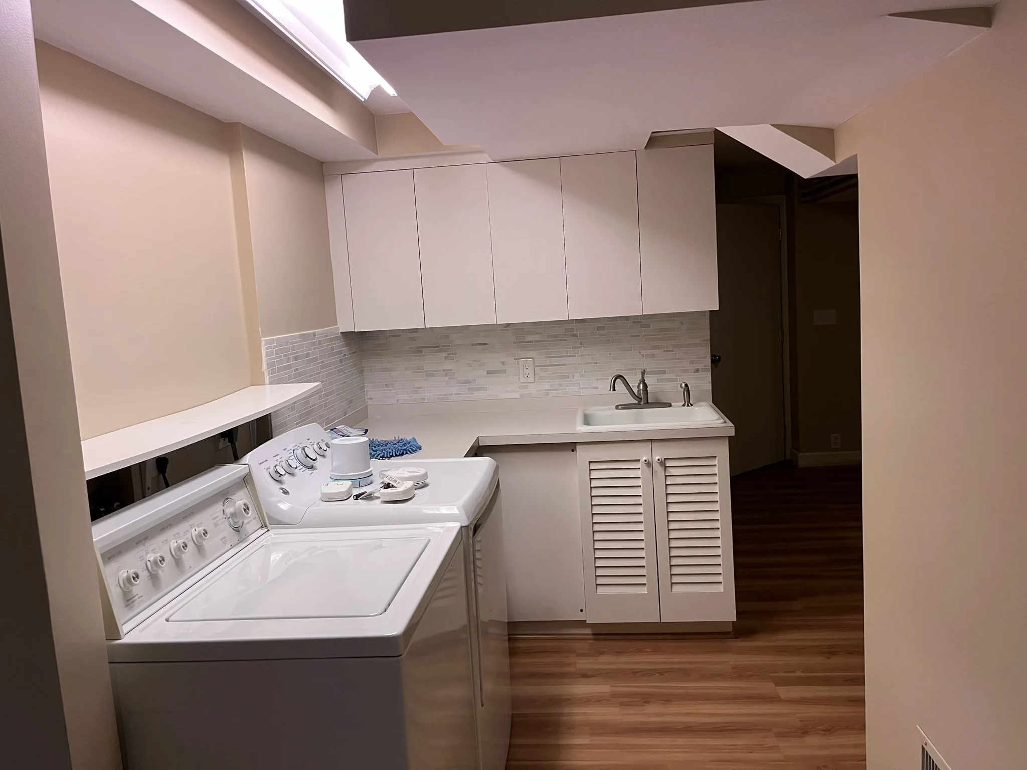 2 bed, 2 bath apartment for rent at 12 Lois Unit 12, Lexington — photo 7 of 14