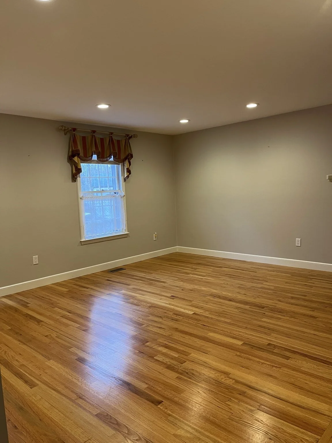 2 bed, 2 bath apartment for rent at 12 Lois Unit 12, Lexington — photo 11 of 14