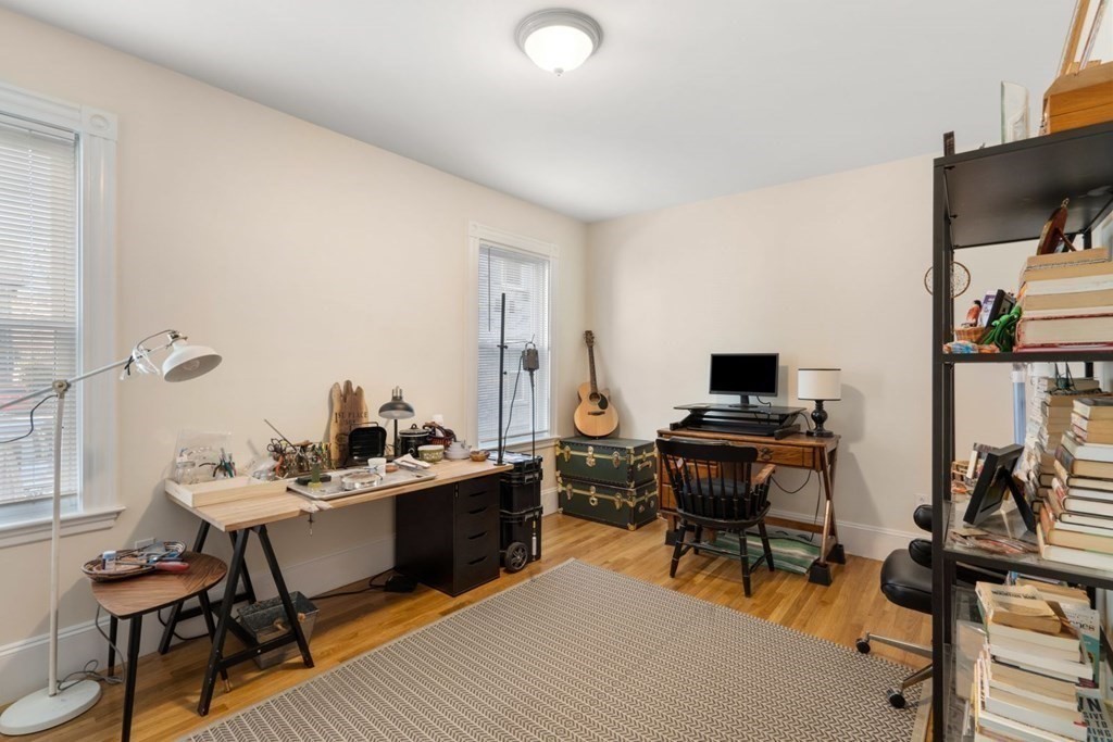 3 bed, 2 bath apartment for rent at 12 Magnolia Ave Unit 1, Mid-Cambridge — photo 8 of 20
