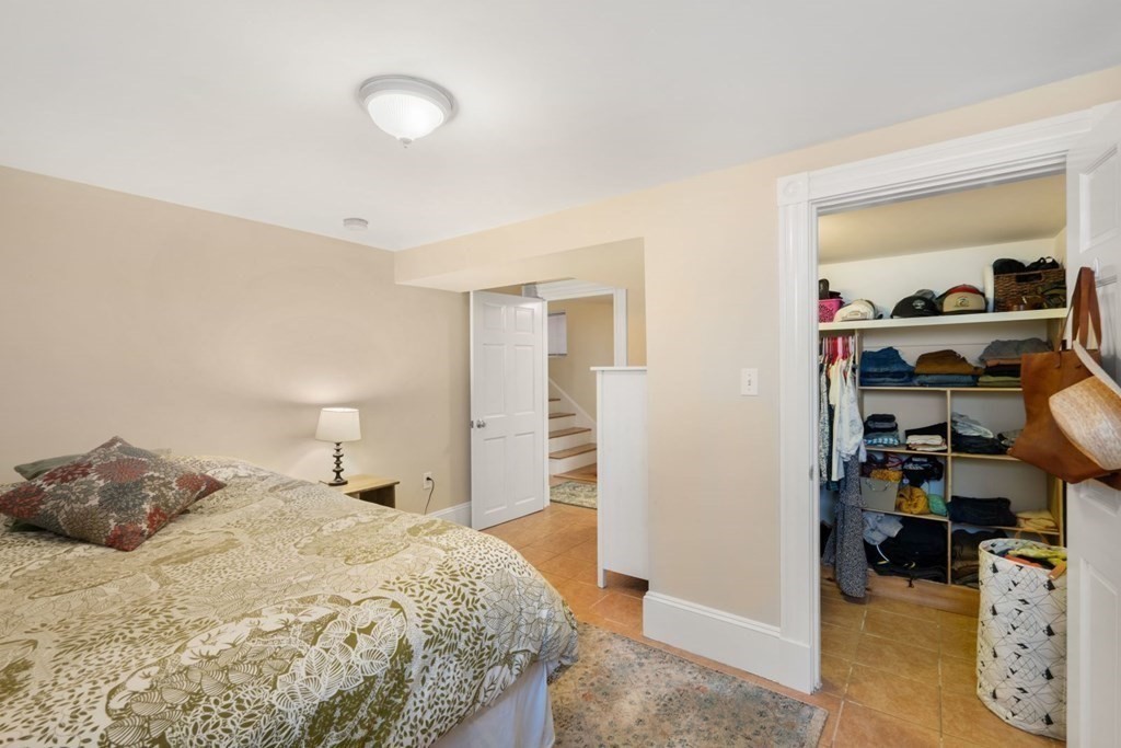 3 bed, 2 bath apartment for rent at 12 Magnolia Ave Unit 1, Mid-Cambridge — photo 12 of 20