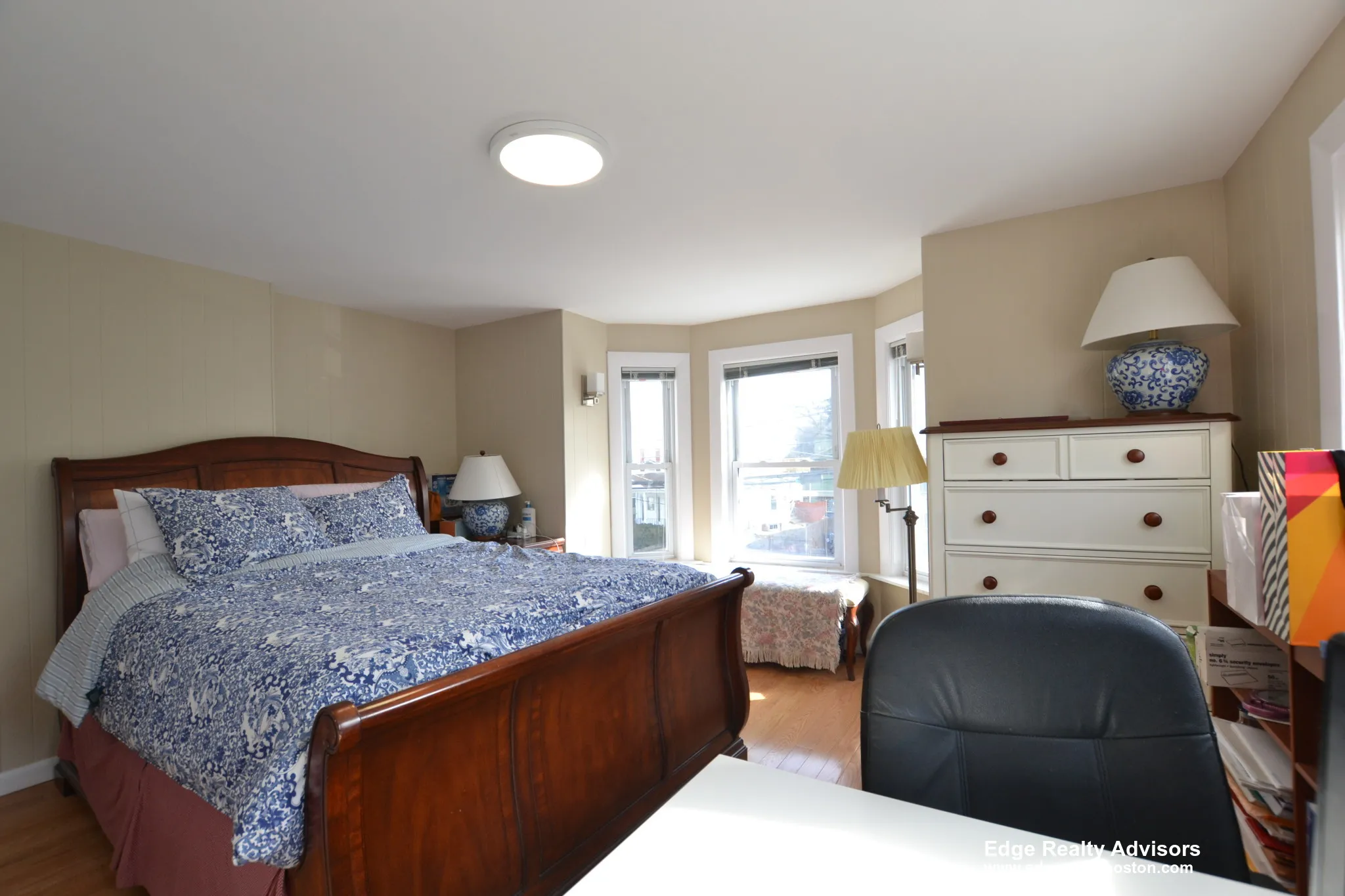 4 bed, 1.5 bath apartment for rent at 12 Mansfield St Unit 1, Allston — photo 10 of 13
