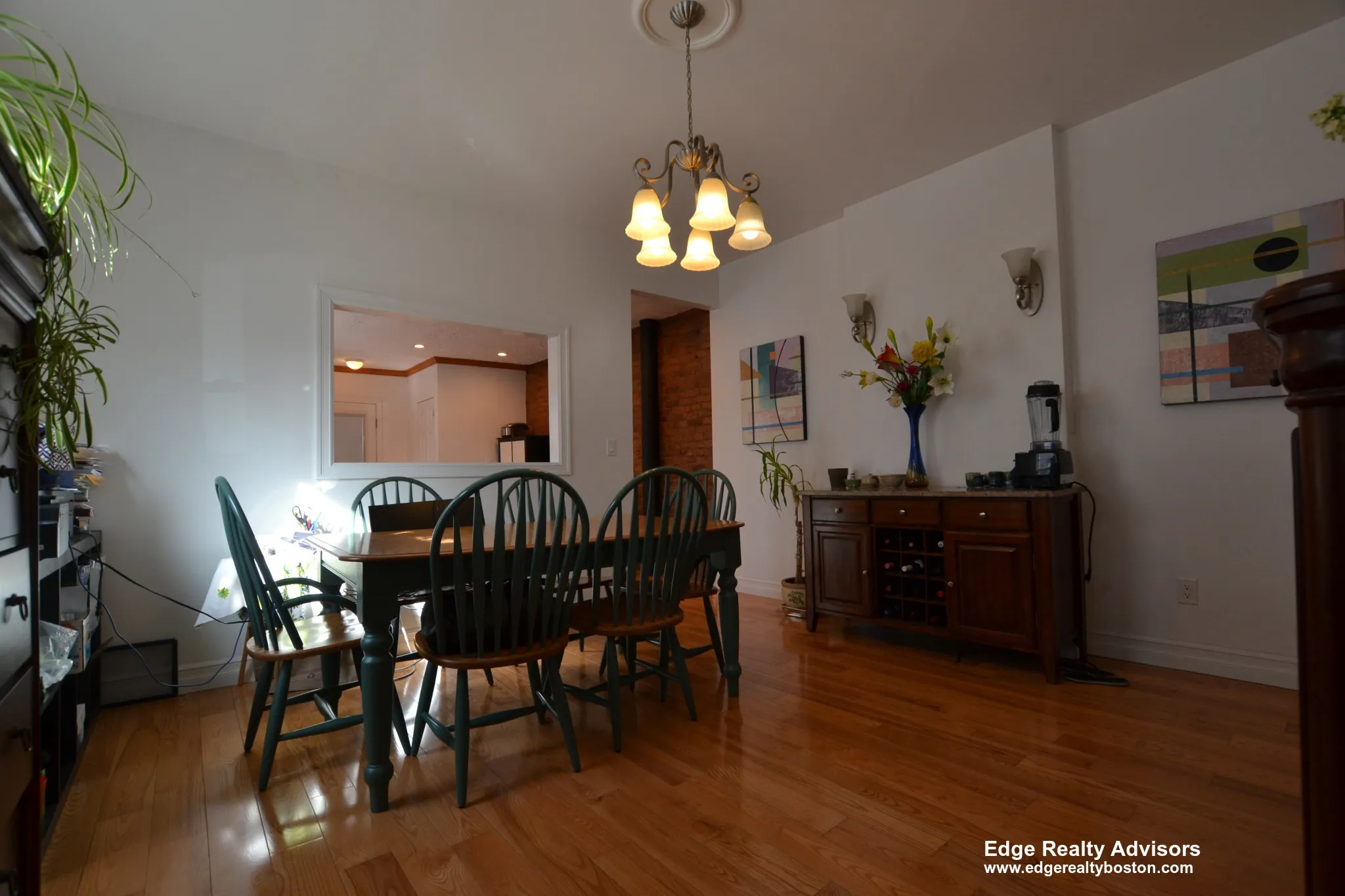 4 bed, 1.5 bath apartment for rent at 12 Mansfield St Unit 1, Allston — photo 7 of 13