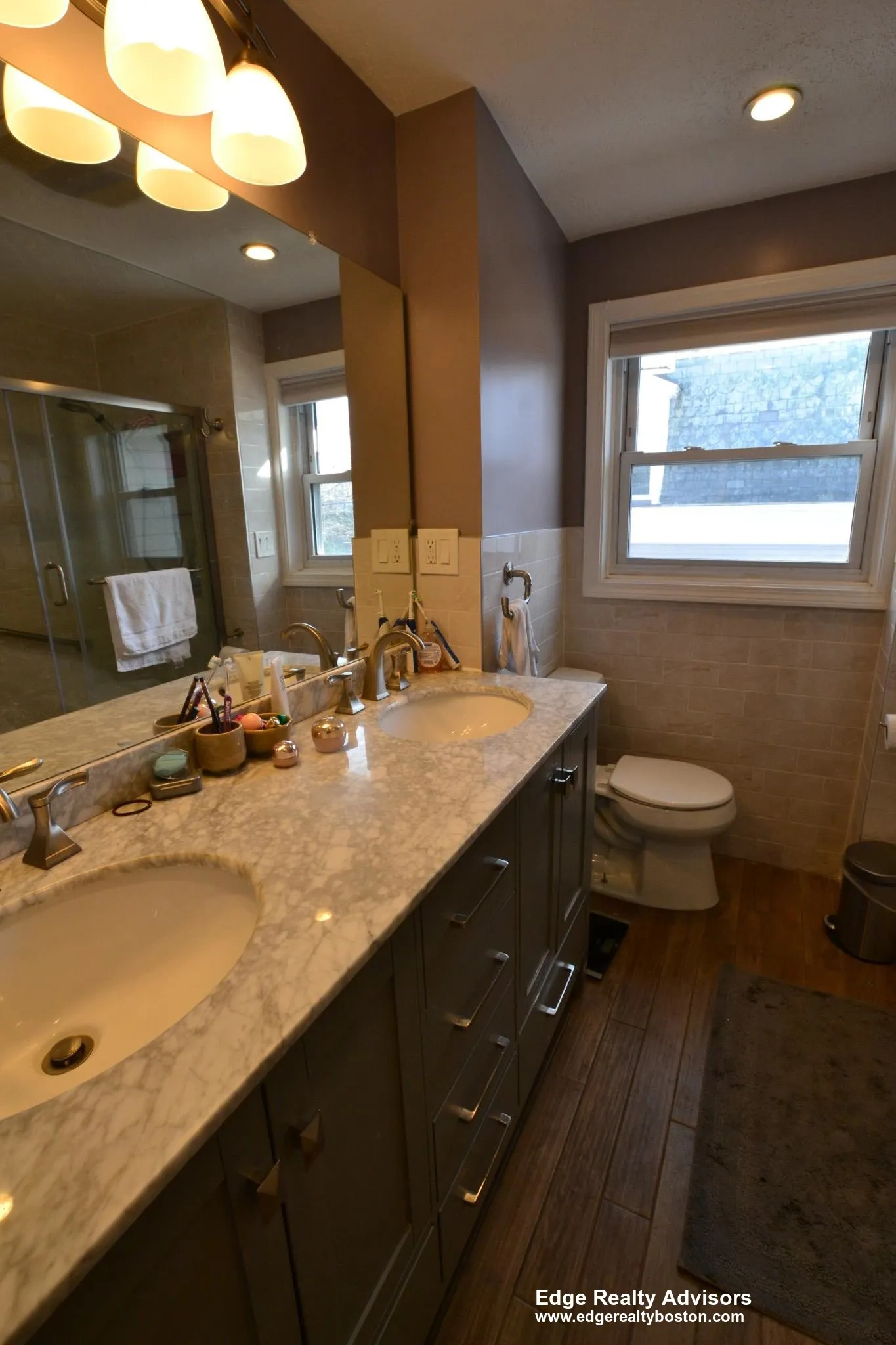 4 bed, 1.5 bath apartment for rent at 12 Mansfield St Unit 1, Allston — photo 4 of 13