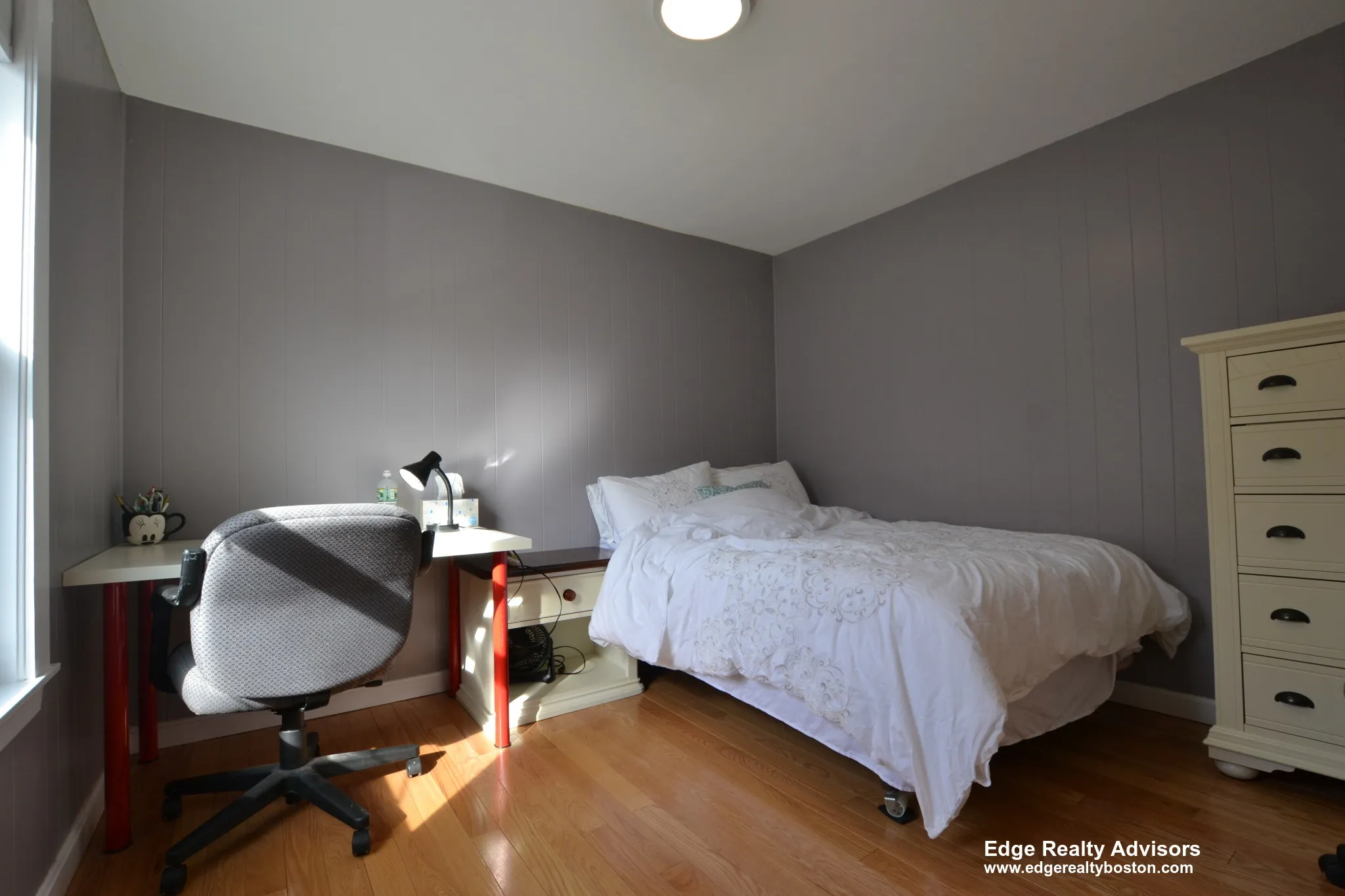 4 bed, 1.5 bath apartment for rent at 12 Mansfield St Unit 1, Allston — photo 8 of 13