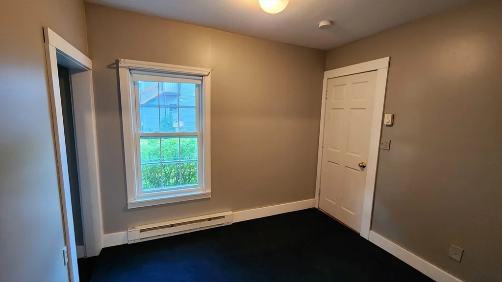 2 bed, 1 bath apartment for rent at 12 Mayhew St Unit 1, Hopkinton — photo 11 of 12