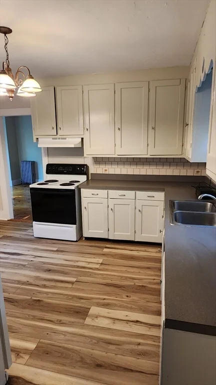 2 bed, 1 bath apartment for rent at 12 Mayhew Unit 1, Hopkinton — photo 6 of 12