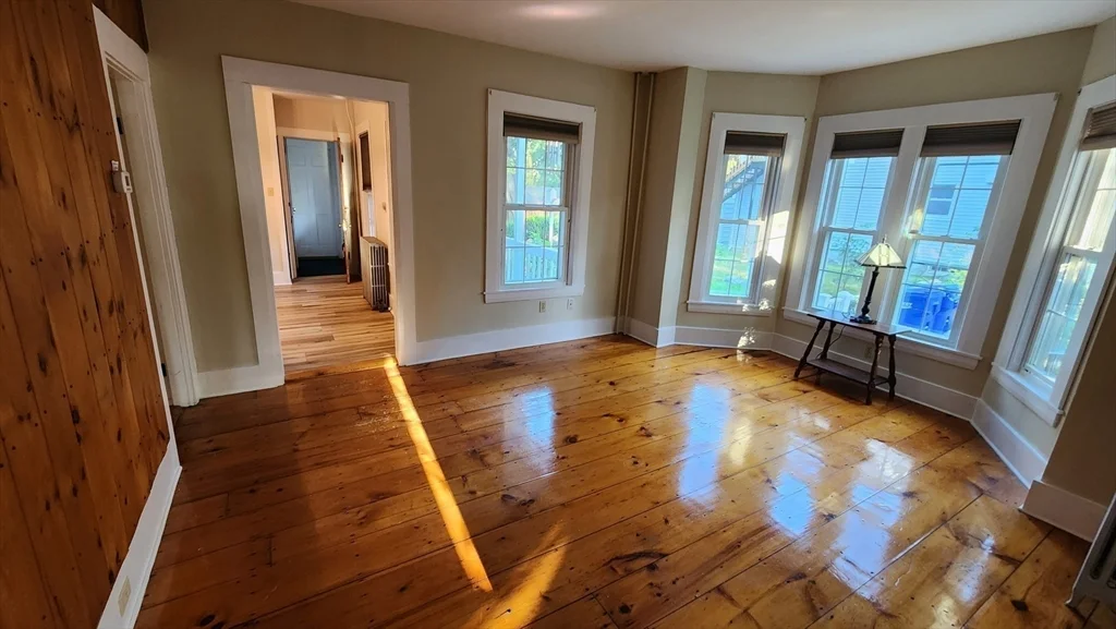 2 bed, 1 bath apartment for rent at 12 Mayhew Unit 1, Hopkinton — photo 4 of 12