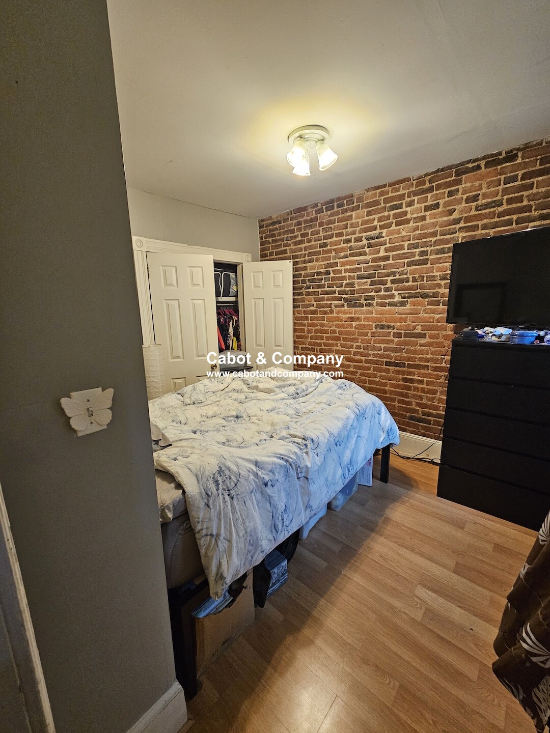 2 bed, 1 bath apartment for rent at 12 Mead St Unit 1, Lower Allston — photo 5 of 7