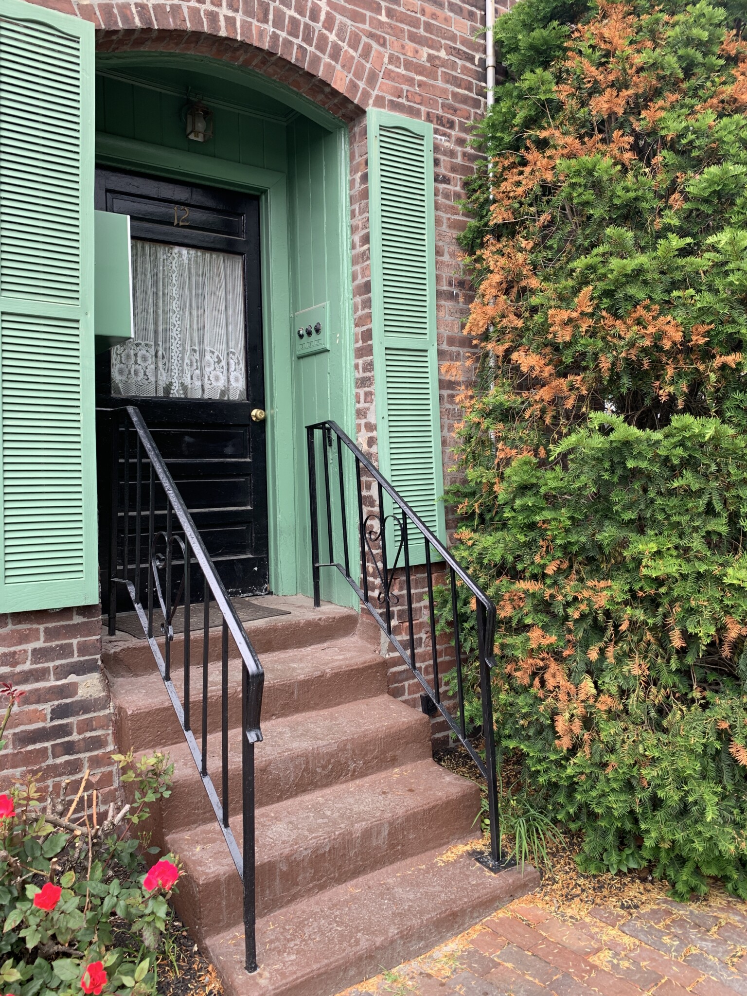2 bed, 1 bath apartment for rent at 12 Mead St Unit 1, Lower Allston — photo 7 of 7