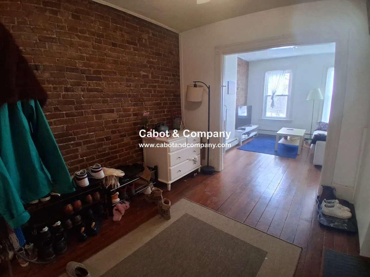 2 bed, 1 bath apartment for rent at 12 Mead St Unit 2A, Allston — photo 4 of 6