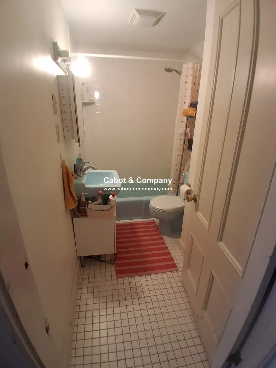 2 bed, 1 bath apartment for rent at 12 Mead St Unit 2A, Allston — photo 6 of 6