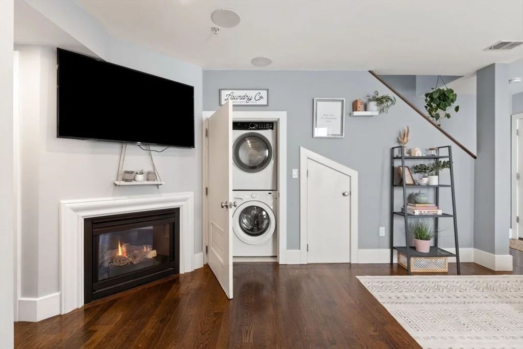 2 bed, 2 bath apartment for rent at 12 Mohawk St Unit 9, South Boston — photo 3 of 35