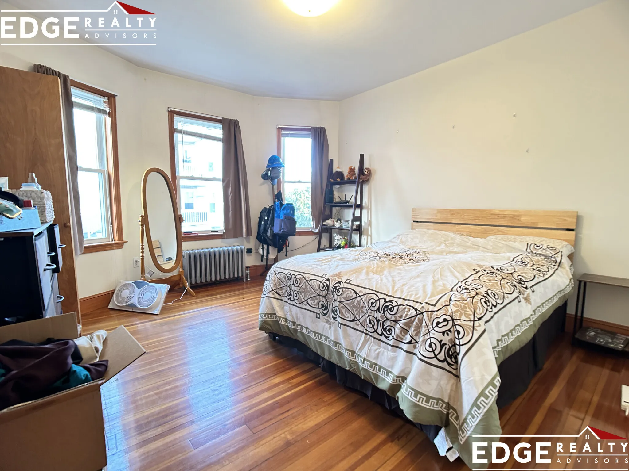 3.5 bed, 1 bath apartment for rent at 12 Montcalm Ave Unit 1, Brighton — photo 5 of 7