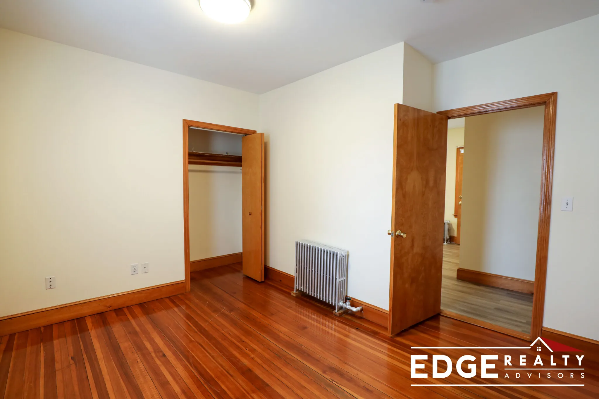 3.5 bed, 1 bath apartment for rent at 12 Montcalm Ave Unit 2, Oak Square — photo 4 of 12
