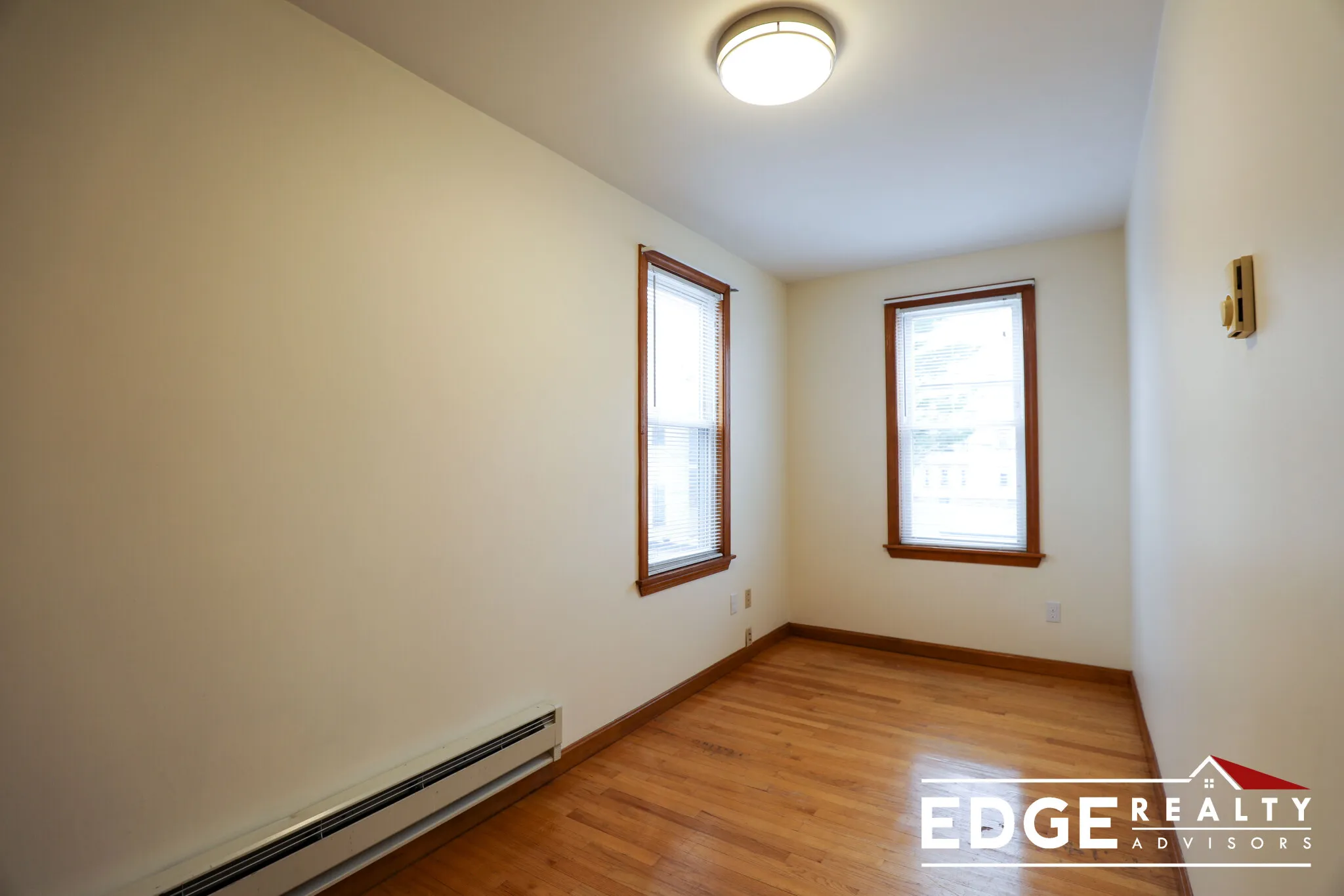 3.5 bed, 1 bath apartment for rent at 12 Montcalm Ave Unit 2, Oak Square — photo 11 of 12