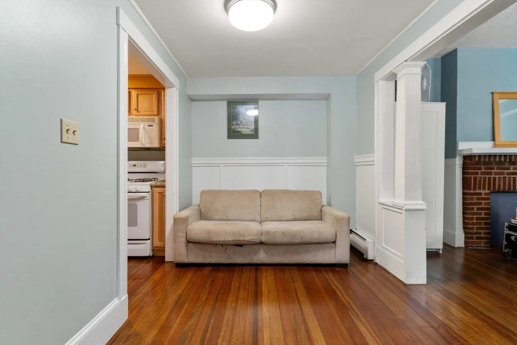 Studio bed, 1 bath apartment for rent at 12 Monument Ave Unit 1, Charlestown — photo 6 of 10