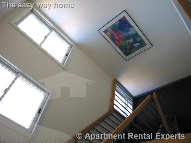 Studio bed, 1 bath apartment for rent at 12 Mount Auburn St Unit 12, Harvard Square — photo 4 of 5