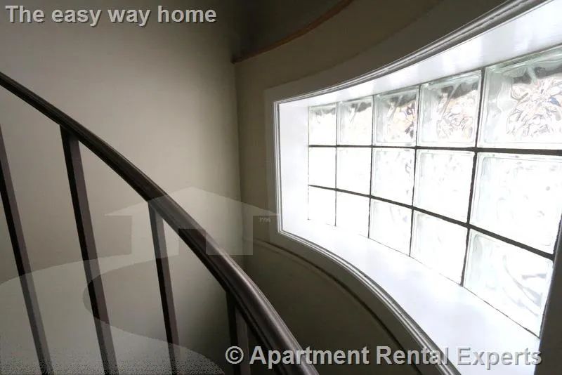 1 bed, 1 bath apartment for rent at 12 Mount Auburn St Unit 2, Harvard Square — photo 11 of 14