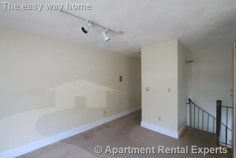 1 bed, 1 bath apartment for rent at 12 Mount Auburn St Unit 2, Harvard Square — photo 8 of 14