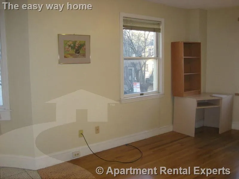 Studio bed, 1 bath apartment for rent at 12 Mount Auburn St Unit 5, Harvard Square — photo 2 of 6