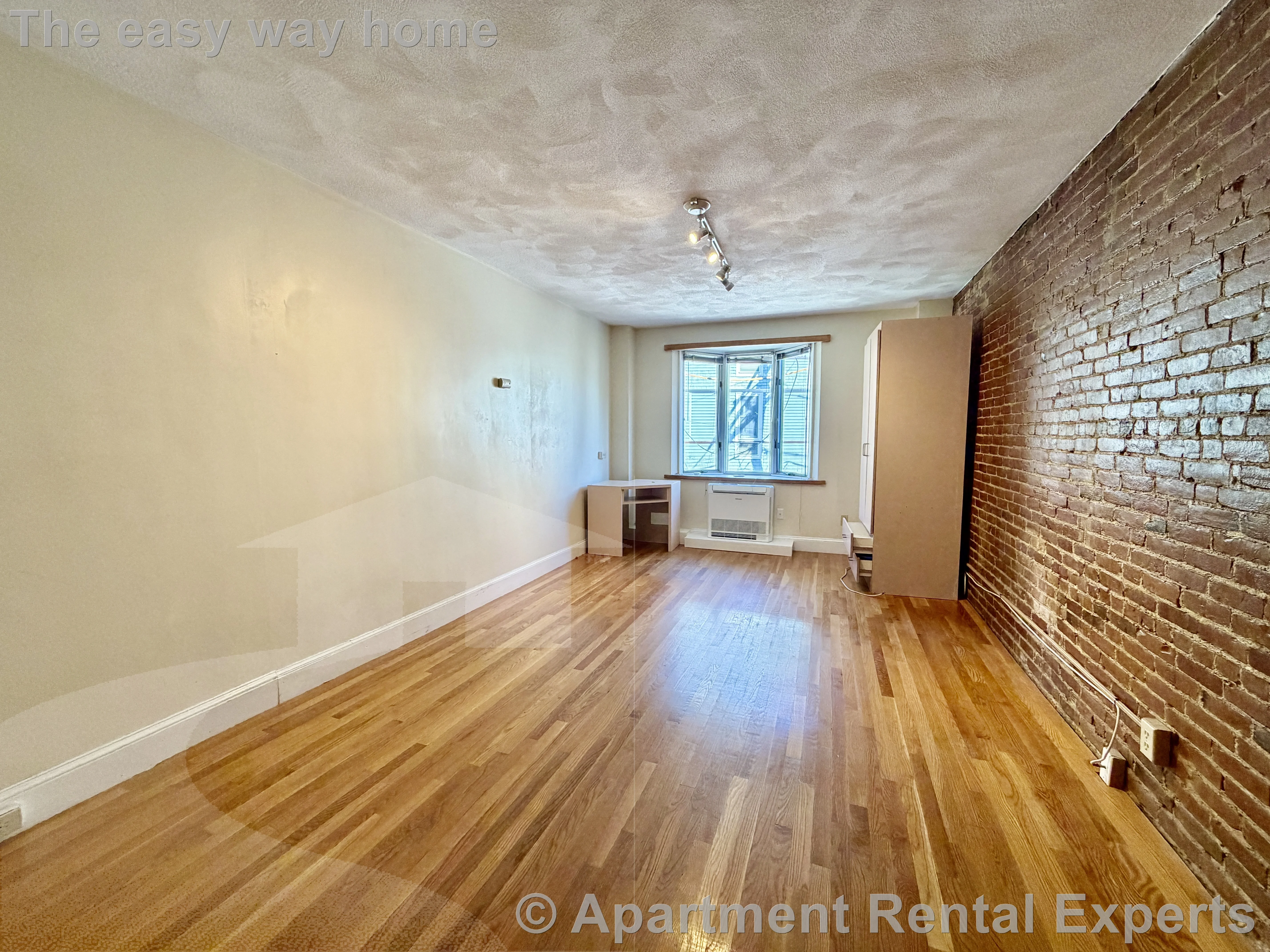 Studio bed, 1 bath apartment for rent at 12 Mt Auburn St Unit 6, Harvard Square — photo 2 of 8