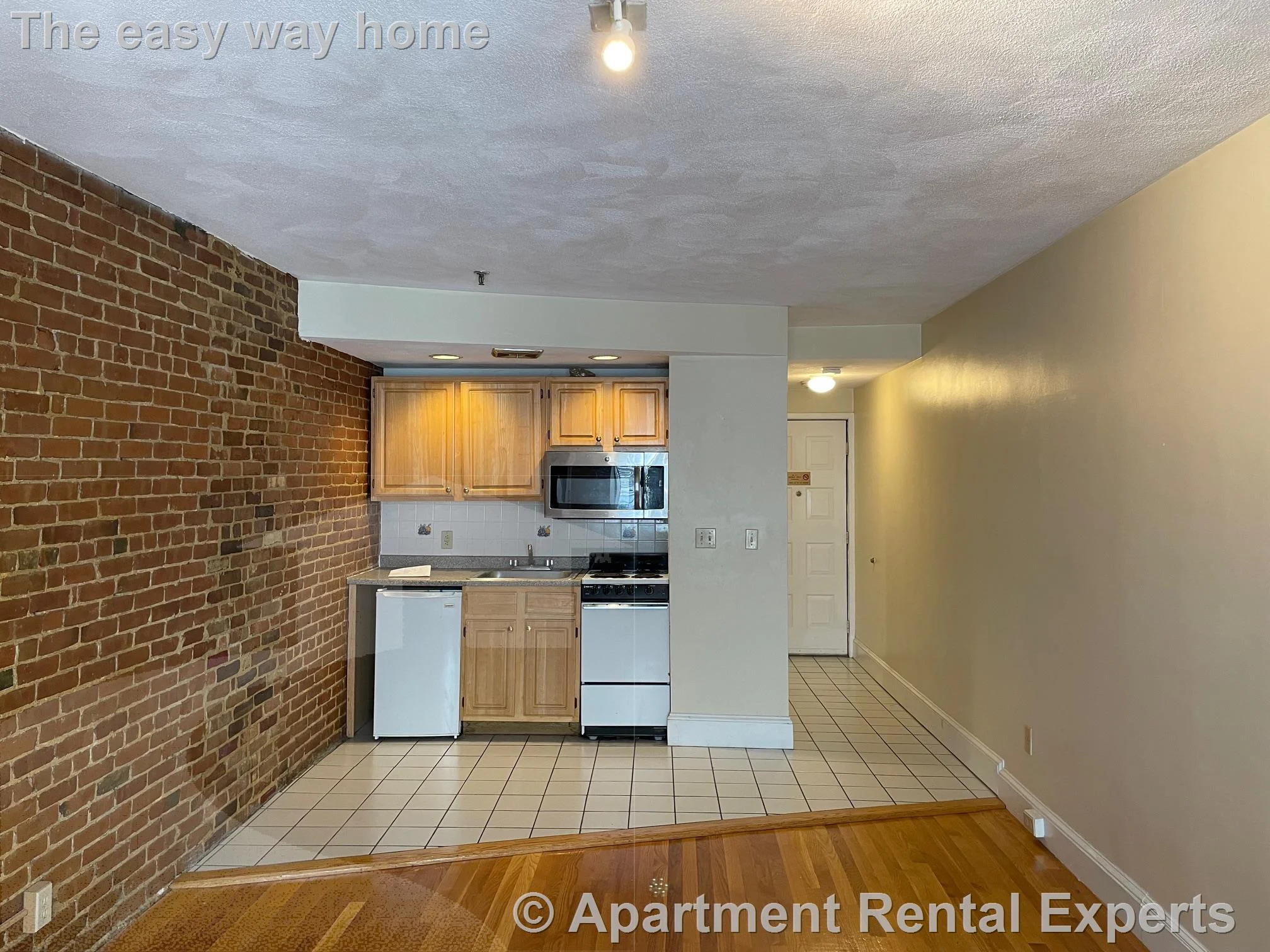 Studio bed, 1 bath apartment for rent at 12 Mt Auburn St Unit 6, Harvard Square — photo 3 of 8