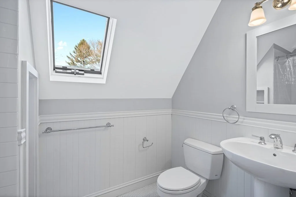 7 bed, 3 bath apartment for rent at 12 Mt Pleasant St Unit 12, Winchester Highlands — photo 20 of 41