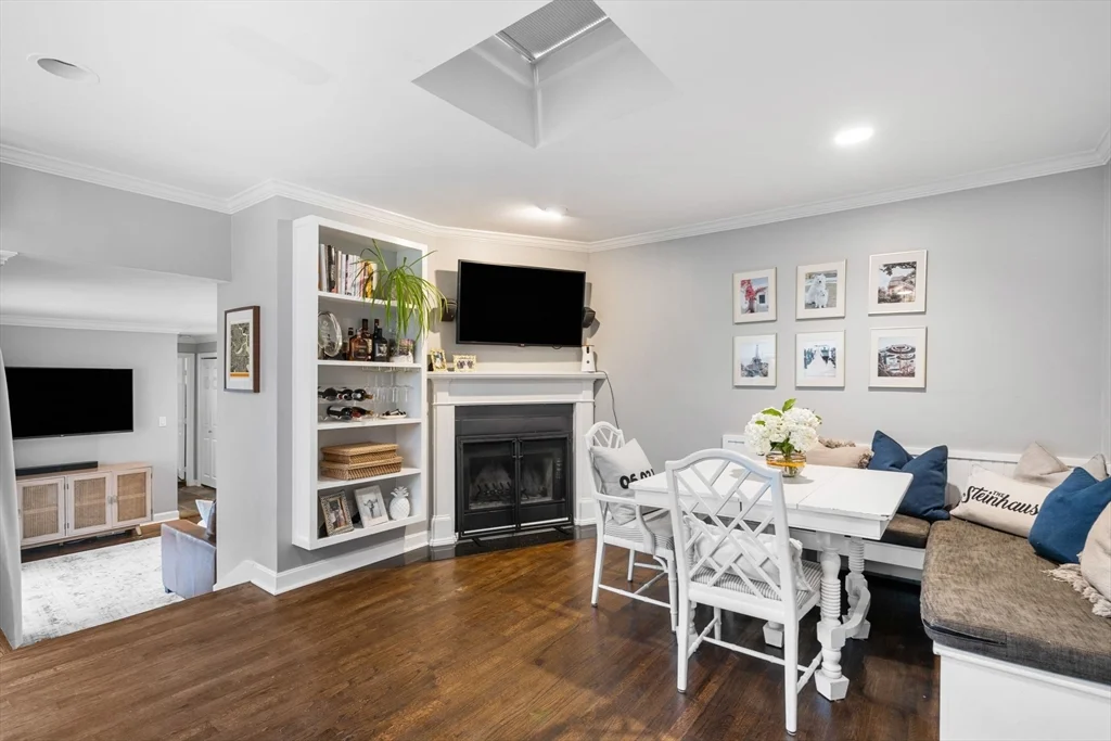 2 bed, 2 bath apartment for rent at 12 Mystic St Unit 3, Charlestown — photo 3 of 9
