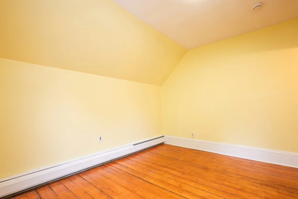 3 bed, 1 bath apartment for rent at 12 Nelson St , Ma 02169, Quincy — photo 28 of 41
