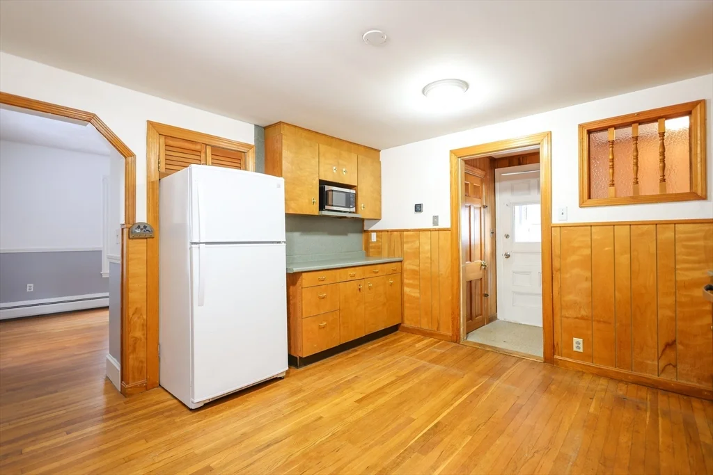 3 bed, 1 bath apartment for rent at 12 Nelson St , Ma 02169, Quincy — photo 10 of 41