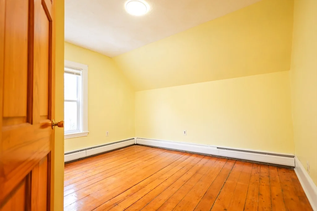 3 bed, 1 bath apartment for rent at 12 Nelson St , Ma 02169, Quincy — photo 25 of 41