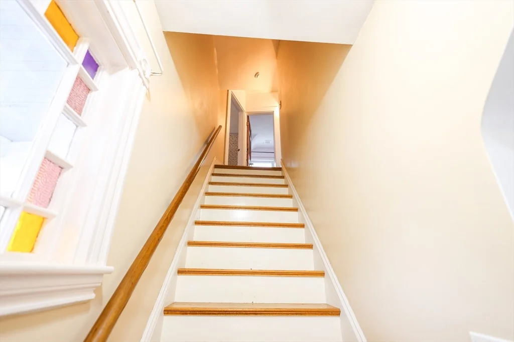 3 bed, 1 bath apartment for rent at 12 Nelson St , Ma 02169, Quincy — photo 17 of 41