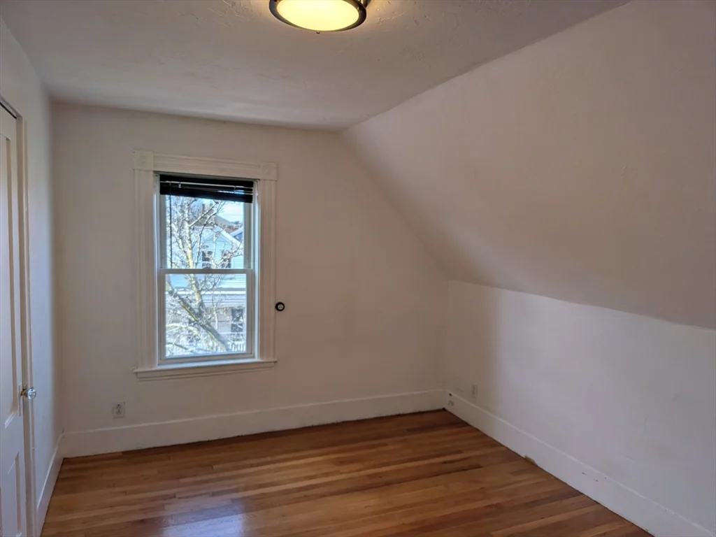4 bed, 2 bath apartment for rent at 12 Newbern Ave Unit 1, Tufts University — photo 5 of 20