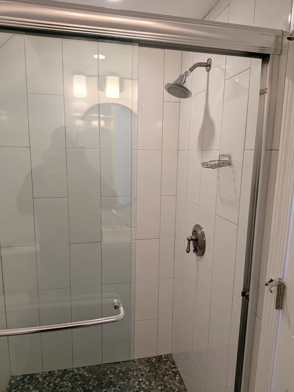4 bed, 2 bath apartment for rent at 12 Newbern Ave Unit 1, Tufts University — photo 9 of 20