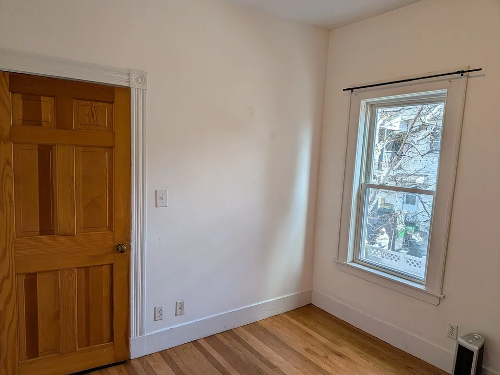 4 bed, 2 bath apartment for rent at 12 Newbern Ave Unit 1, Tufts University — photo 18 of 20