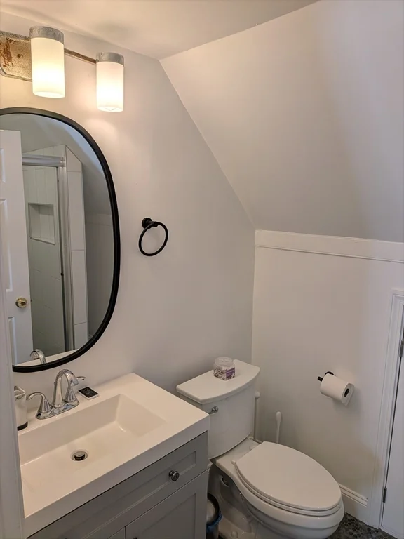 4 bed, 2 bath apartment for rent at 12 Newbern Ave Unit 1, Tufts University — photo 8 of 20