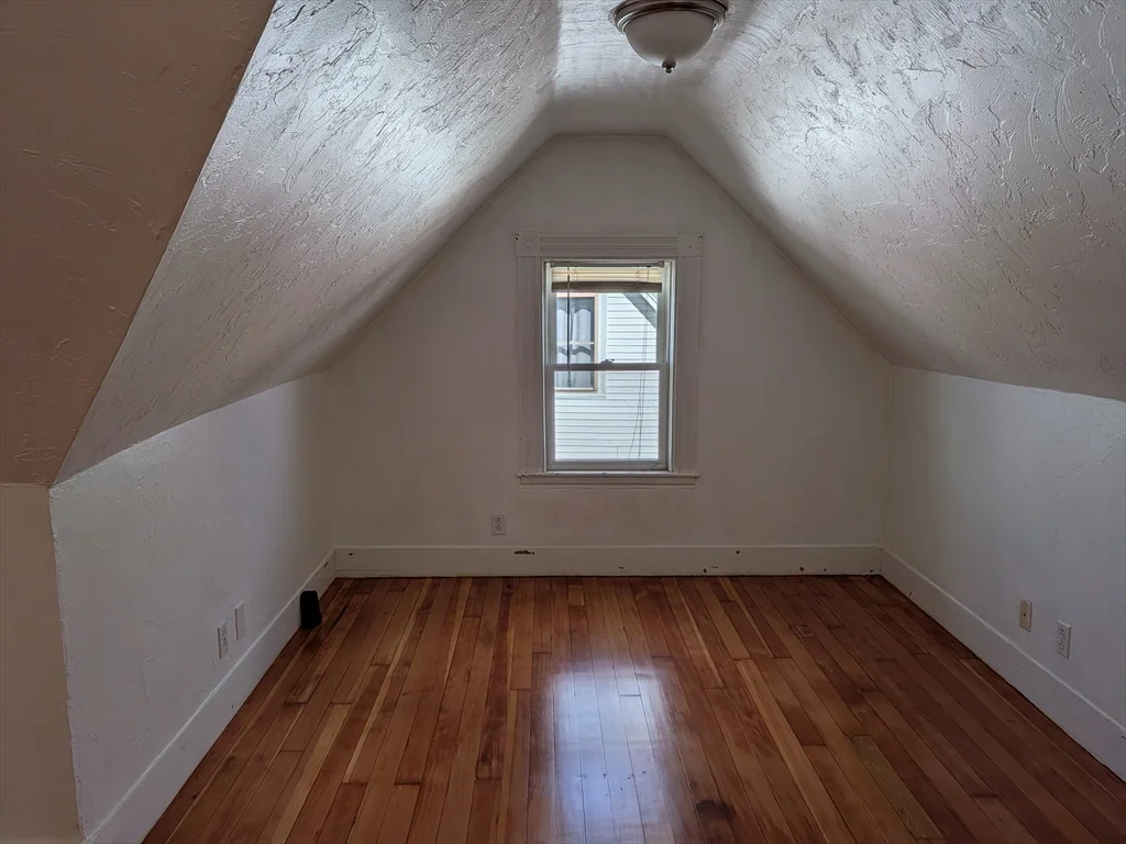 4 bed, 2 bath apartment for rent at 12 Newbern Ave Unit 1, Tufts University — photo 6 of 20