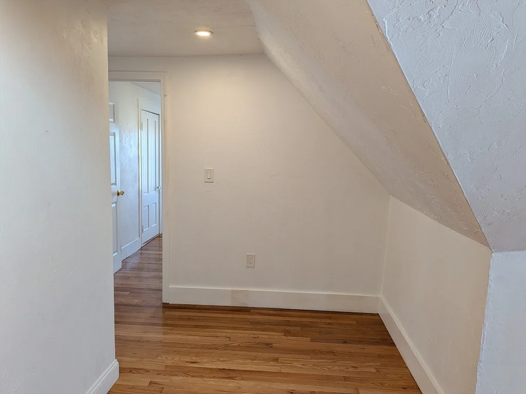 4 bed, 2 bath apartment for rent at 12 Newbern Ave Unit 1, Tufts University — photo 7 of 20