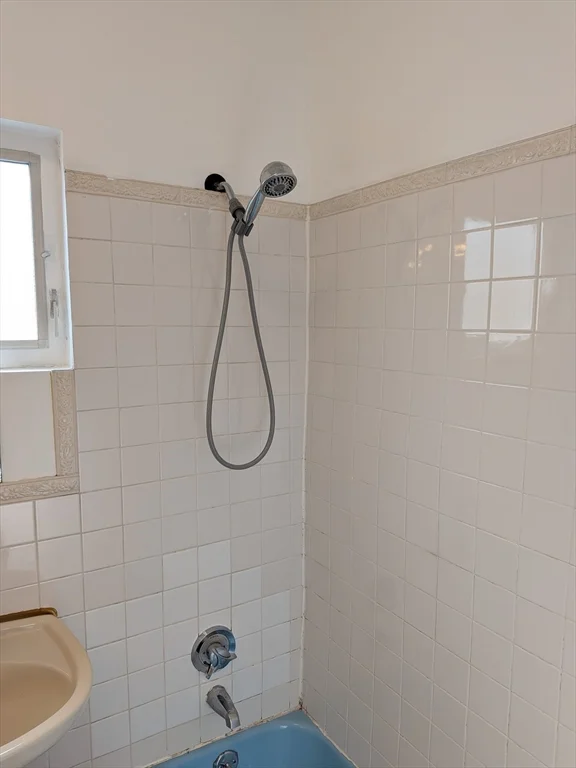 4 bed, 2 bath apartment for rent at 12 Newbern Ave Unit 1, Tufts University — photo 16 of 20