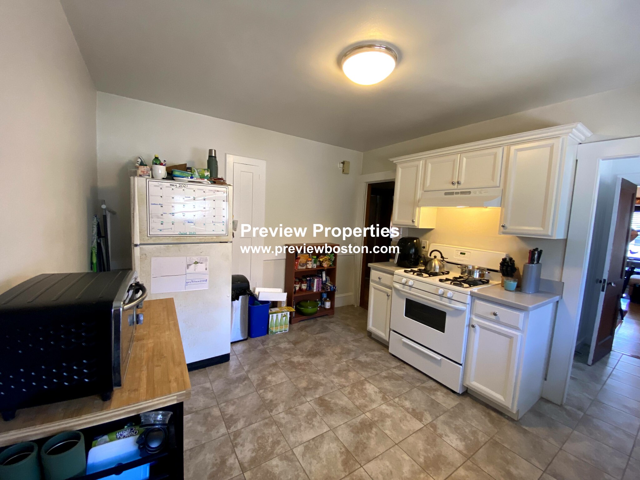 2.5 bed, 1 bath apartment for rent at 12 Niles St Unit 2, Brighton — photo 4 of 22