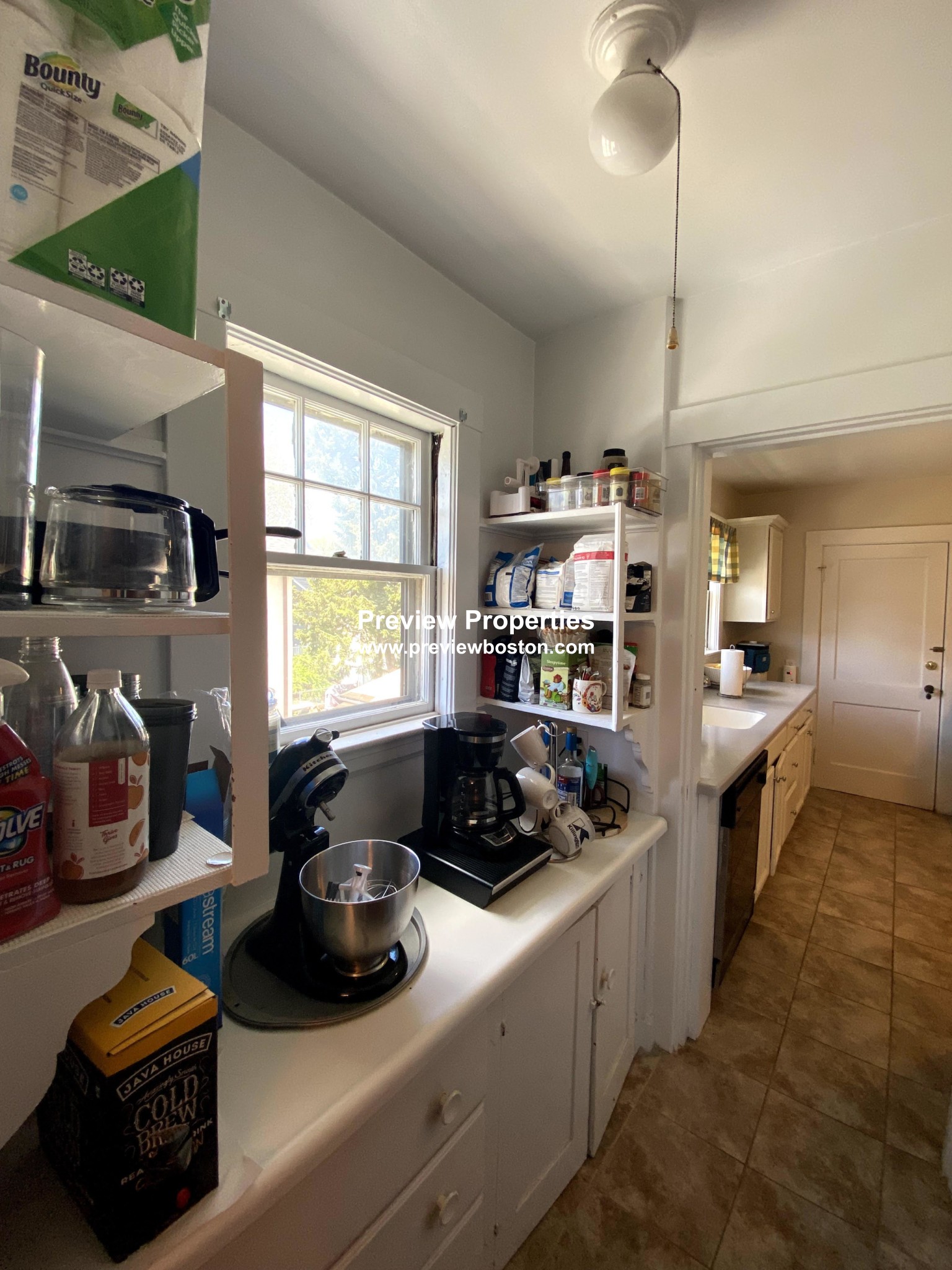 2.5 bed, 1 bath apartment for rent at 12 Niles St Unit 2, Brighton — photo 5 of 22