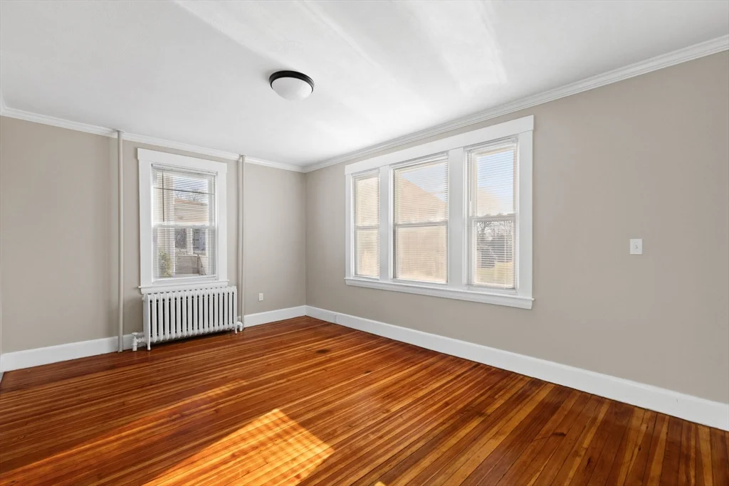 3 bed, 1 bath apartment for rent at 12 North St Unit 1, Fairhaven — photo 30 of 32