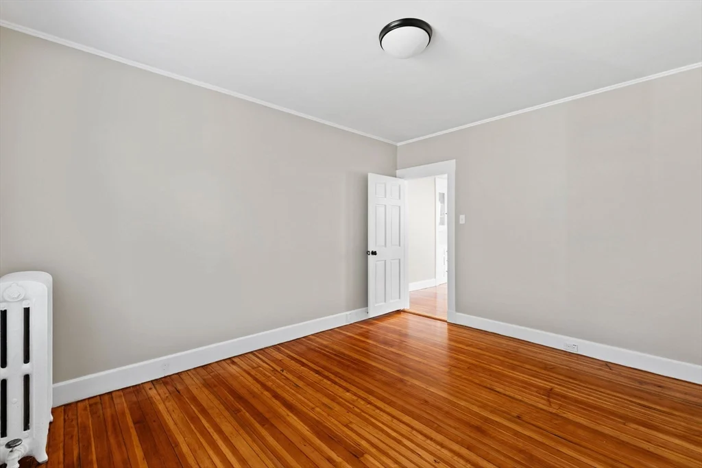 3 bed, 1 bath apartment for rent at 12 North St Unit 1, Fairhaven — photo 26 of 32