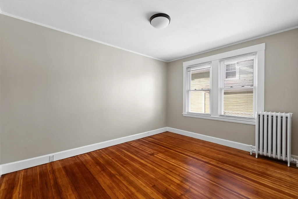 3 bed, 1 bath apartment for rent at 12 North St Unit 1, Fairhaven — photo 23 of 32