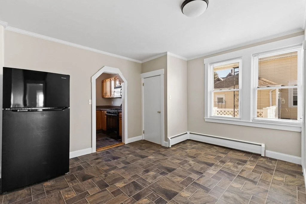 3 bed, 1 bath apartment for rent at 12 North St Unit 1, Fairhaven — photo 12 of 32
